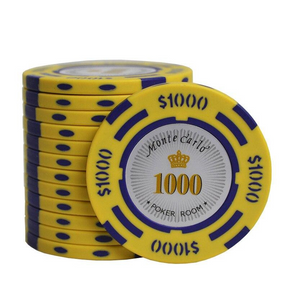 Une pile de jeton de poker monte carlo jaune de valeur 1000.