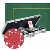 Un pack avec une mallette de poker 500 jetons en plastique ABS avec insert métallique plus un tapis en feutrine