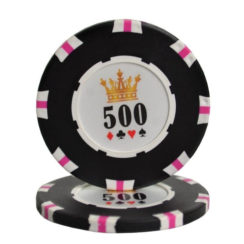 Jeton de poker en argile de couleur noir et de valeur 500.
