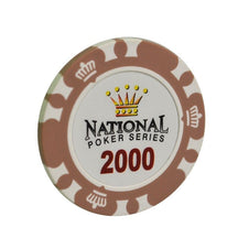 Le jeton de poker casino royal brun de valeur 2 000.