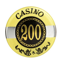 Le jeton de poker transparent beige de valeur 200.